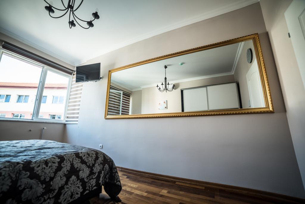 Suites Donna Bihać Екстериор снимка