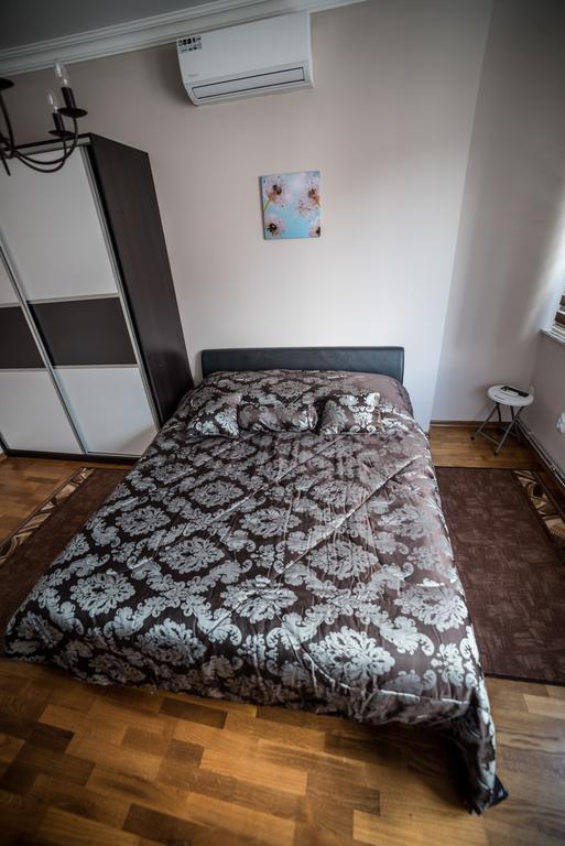Suites Donna Bihać Екстериор снимка